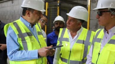 في-جولة-ميدانية.-وزير-قطاع-الأعمال-العام-يتفقد-مصانع-شركة-“سيجوارت”-لإنتاج-الفلنكات-الخرسانية