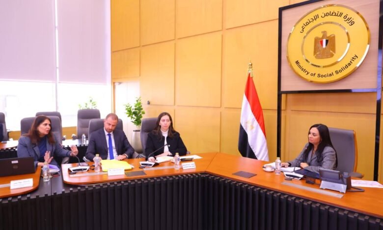 “التضامن-الاجتماعي”-تستعرض-مع-البنك-الدولي-مستجدات-برنامج-“تكافل-وكرامة”