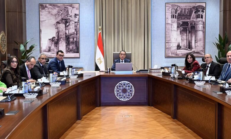 رئيس-الوزراء-يتابع-جهود-فض-التشابكات-المالية-بين-عدد-من-الجهات-الحكومية