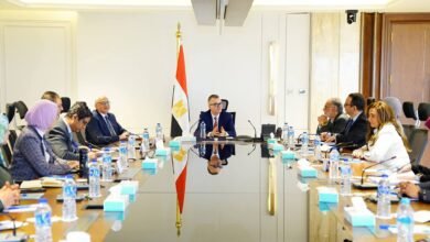 وزير-التخطيط-يعقد-اجتماعًا-مع-قيادات-الوزارة-لمتابعة-موقف-الخطة-السنوية