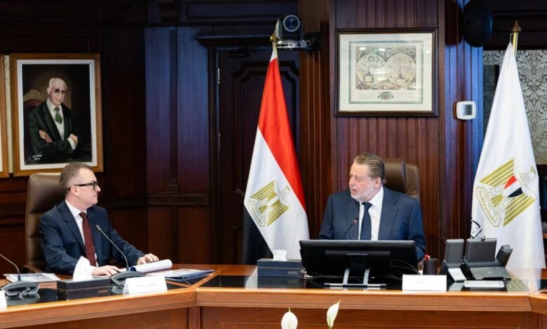 تنسيق-بين-“المركزي-المصري”-و”التخطيط”-لضمان-الاستقرار-النقدي-ودفع-عجلة-التنمية