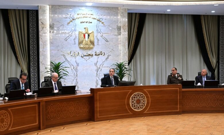 مدبولي:-الحكومة-تواصل-متابعة-الموقف-لضمان-استقرار-الإمدادات-الغذائية-وتوافر-السلع 