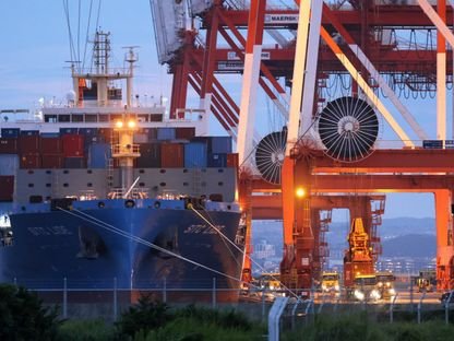 تباطؤ-صادرات-اليابان-بفعل-العطلات-في-الصين-وتأثير-الرسوم-الأمريكية