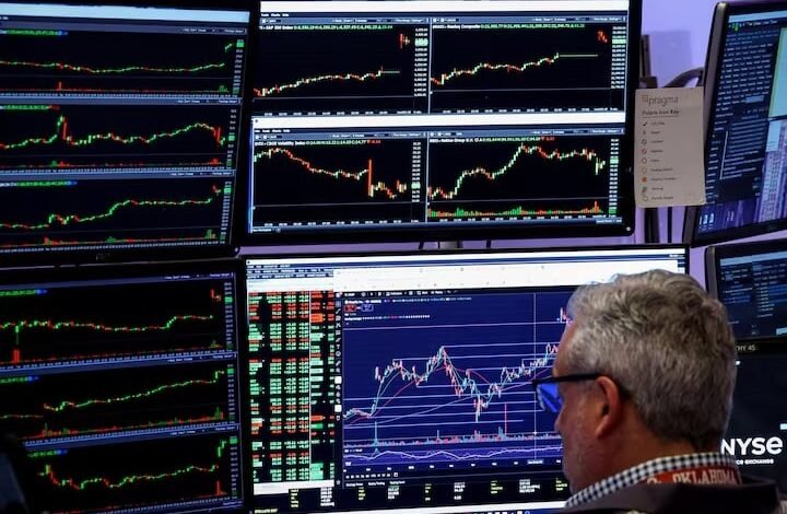 العقود-الآجلة-للأسهم-الأمريكية-ترتفع-وسط-ترقب-قرار-الفائدة