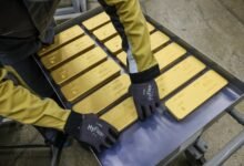 الذهب-يتجه-لثالث-انخفاض-أسبوعي-مع-صعود-الدولار