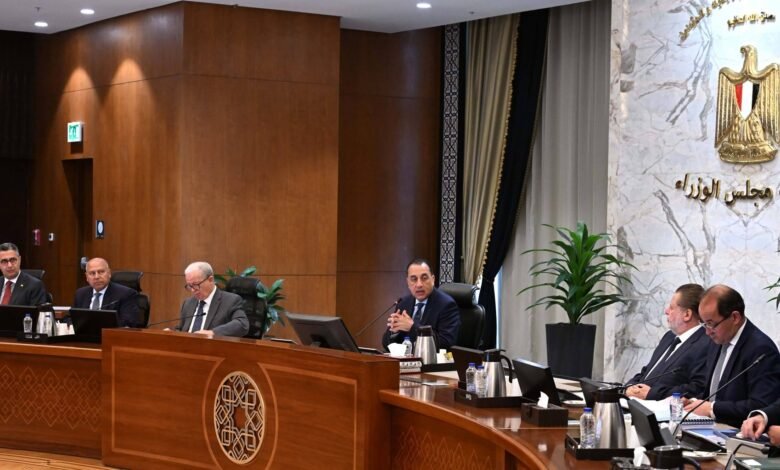 رئيس-الوزراء-يترأس-اجتماع-المجموعة-الوزارية-الاقتصادية