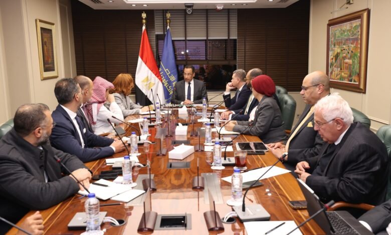 وزير-الاتصالات-يبحث-تعزيز-استثمارات-شركة-“sap”-العالمية-في-مصر-والتوسع-في-حجم-أعمالها-بمجال-التعهيد