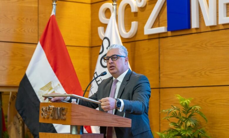 رئيس-اقتصادية-قناة-السويس-يتفقد-مشروعات-غرب-بورسعيد 